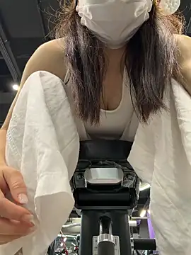 zhizhibaobei online show from 06/03/26, 11:32