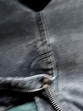 Snapshot of Elias18d chatting on 04/04/26, 05:10 Elias18d online show from 04/04/26, 05:10