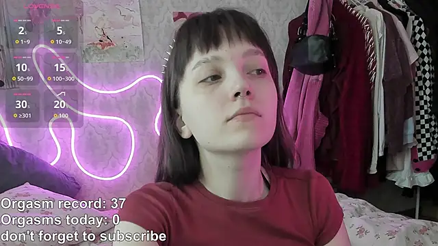 RileyNymph online show from 04/30/26, 04:08