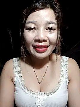 Yiyi102300 online show from 04/02/26, 12:58