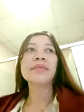 Yiyi102300 online show from 04/16/26, 08:42