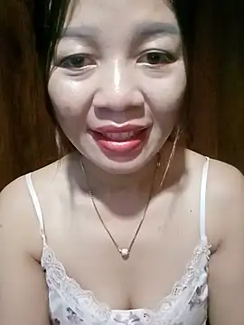 Yiyi102300 online show from 06/11/26, 02:53