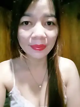 Yiyi102300 online show from 06/15/26, 11:07
