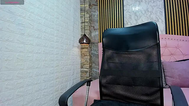 AishaCambell  online show from 04/03/26, 09:40