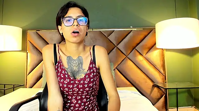 Emily Lopera online show from 06/20/26, 02:14
