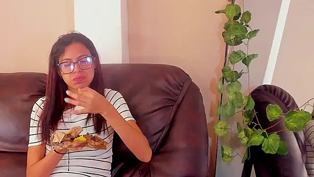Emily Lopera online show from 06/22/26, 03:31