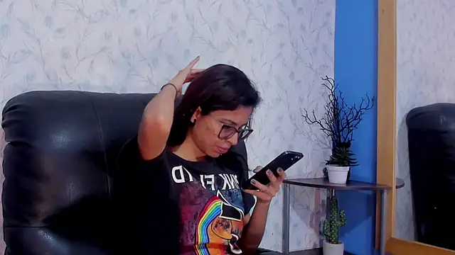 Emily Lopera online show from 07/03/26, 03:51