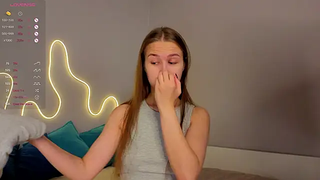 Snapshot of Emma_dream_ chatting on 07/17/26, 01:34 Emma dream online show from 07/17/26, 01:34