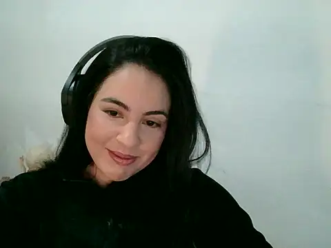 Snapshot of AnabeleNogueira chatting on 05/26/26, 01:40 AnabeleNogueira online show from 05/26/26, 01:40
