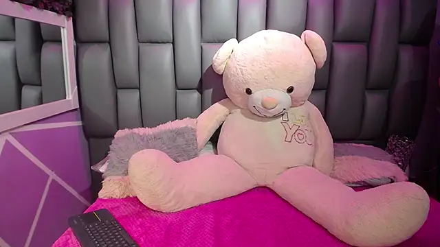 charlotte ny online show from 03/16/26, 01:37