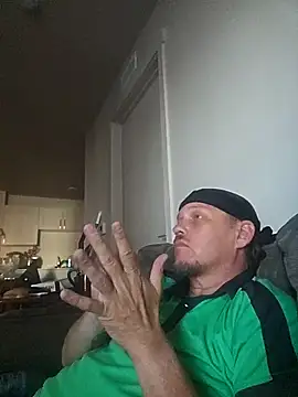 yourMasterisBored online show from 04/11/26, 12:15