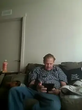 yourMasterisBored online show from 04/18/26, 07:58