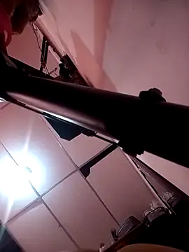 Snapshot of catalin6900 chatting on 03/25/26, 01:39 catalin6900 online show from 03/25/26, 01:39