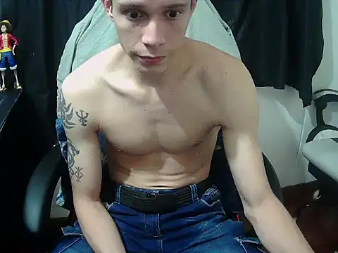 Snapshot of crixus11111 chatting on 05/26/26, 03:46 crixus11111 online show from 05/26/26, 03:46