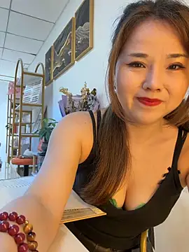 Xiaoxiao-y online show from 04/22/26, 07:11