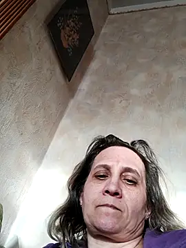 KatieLove133 online show from 04/14/26, 03:51