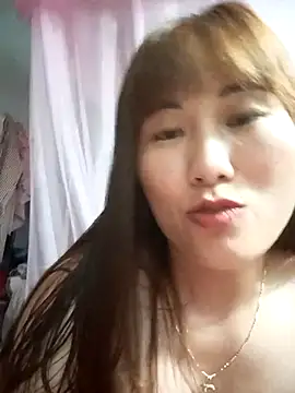 Snapshot of Lucxy-ki6 chatting on 06/05/26, 03:57 Lucxy-ki6 online show from 06/05/26, 03:57