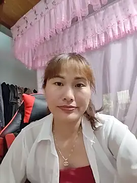 Snapshot of Lucxy-ki6 chatting on 06/10/26, 04:56 Lucxy-ki6 online show from 06/10/26, 04:56