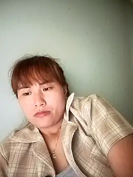 Snapshot of Lucxy-ki6 chatting on 06/13/26, 04:21 Lucxy-ki6 online show from 06/13/26, 04:21