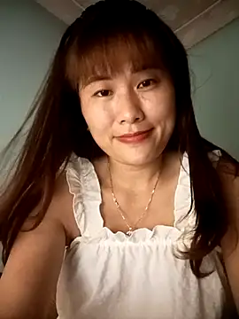 Snapshot of Lucxy-ki6 chatting on 07/13/26, 03:04 Lucxy-ki6 online show from 07/13/26, 03:04