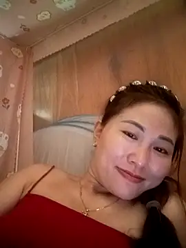 Snapshot of Lucxy-ki6 chatting on 08/03/26, 02:32 Lucxy-ki6 online show from 08/03/26, 02:32
