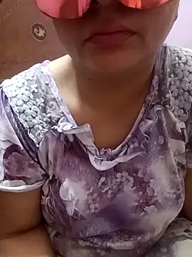 Gujju bhabhi69 online show from 04/16/26, 10:12