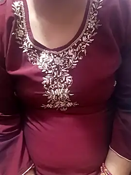 Snapshot of Gujju_bhabhi69 chatting on 05/08/26, 01:49 Gujju bhabhi69 online show from 05/08/26, 01:49