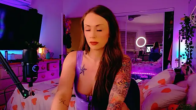 bellethegirl online show from 04/18/26, 06:39