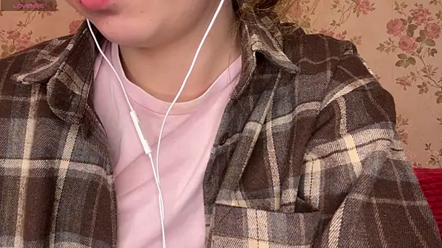 EleneShedden online show from 04/04/26, 11:51