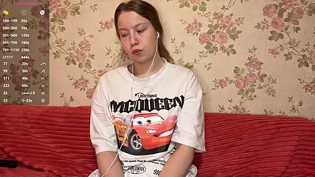 EleneShedden online show from 04/26/26, 07:28
