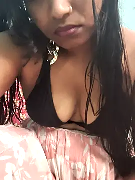 hotmiki online show from 06/05/26, 01:45