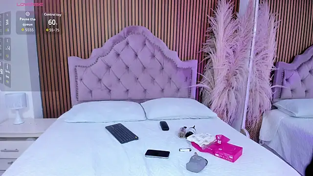 AlaskaFlowerss1  online show from 06/03/26, 05:43