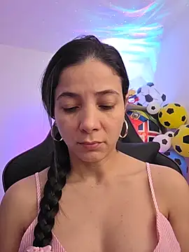 miaeyex online show from 07/01/26, 12:18