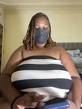 NaughtyGirl0000 online show from 05/25/26, 02:23