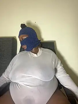 NaughtyGirl0000 online show from 05/27/26, 06:32