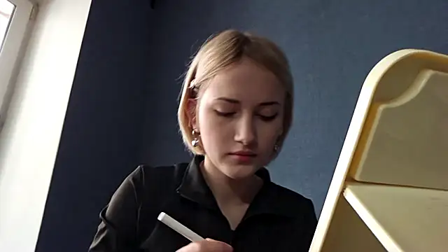 Snapshot of SofiaCashe chatting on 03/15/26, 07:25 SofiaCashe online show from 03/15/26, 07:25