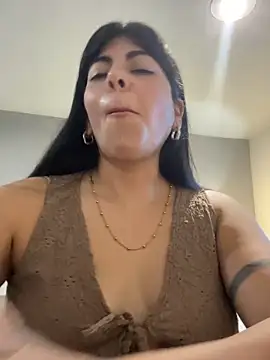 Snapshot of hey_cattt chatting on 03/28/26, 09:58 hey cattt online show from 03/28/26, 09:58