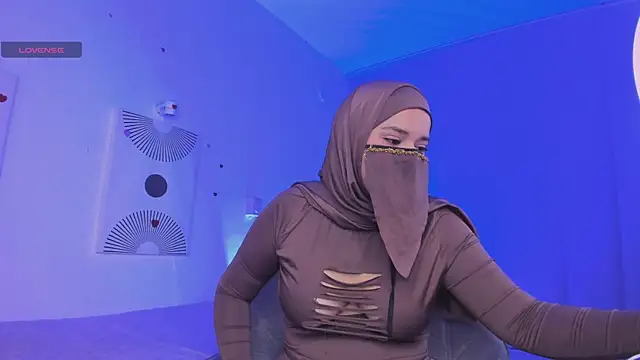 Aminaa Kaarim online show from 07/14/26, 01:19