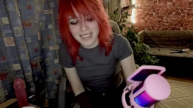 Snapshot of whiny_emo_boi chatting on 05/04/26, 07:10 whiny emo boi online show from 05/04/26, 07:10
