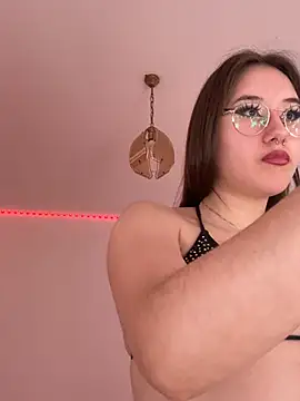 evelynnMiss online show from 06/18/26, 12:31