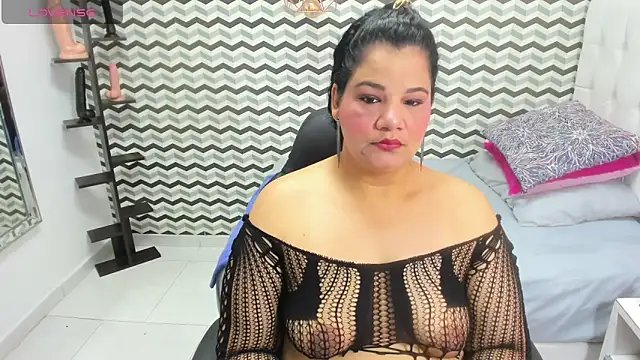 MAYTE1096 online show from 06/03/26, 07:41