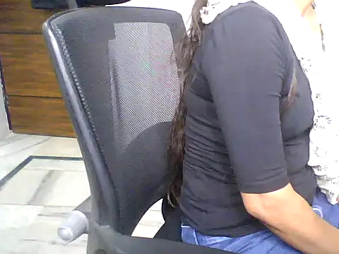 Sonam1186 online show from 04/17/26, 04:37