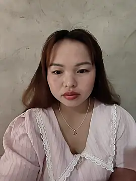 Snapshot of Mina_xYx chatting on 06/20/26, 02:47 Mina xYx online show from 06/20/26, 02:47