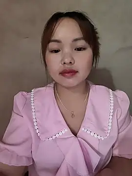 Snapshot of Mina_xYx chatting on 07/02/26, 03:29 Mina xYx online show from 07/02/26, 03:29