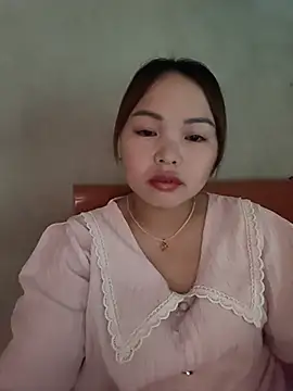 Snapshot of Mina_xYx chatting on 07/27/26, 01:56 Mina xYx online show from 07/27/26, 01:56