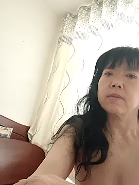 Snapshot of xushour chatting on 05/28/26, 12:52 xushour online show from 05/28/26, 12:52