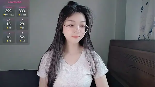 oblakitty  online show from 04/26/26, 12:41
