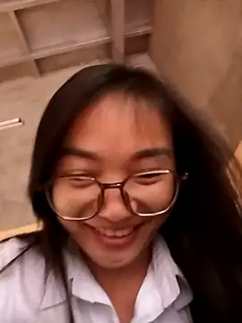 Snapshot of emmasexy2k chatting on 03/26/26, 04:40 emmasexy2k online show from 03/26/26, 04:40