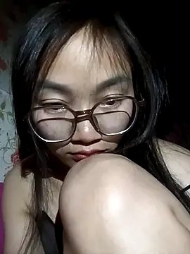 Snapshot of emmasexy2k chatting on 03/27/26, 08:26 emmasexy2k online show from 03/27/26, 08:26