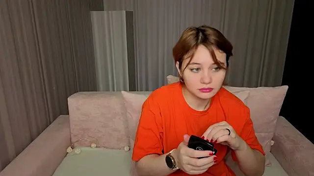 Snapshot of ElizabethRedWings chatting on 03/21/26, 07:46 ElizabethRedWings online show from 03/21/26, 07:46